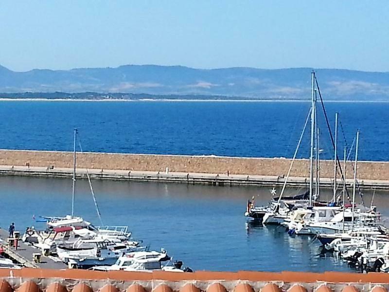 Fronte Mare Bella Vista Apartment Isola Rossa Bagian luar foto